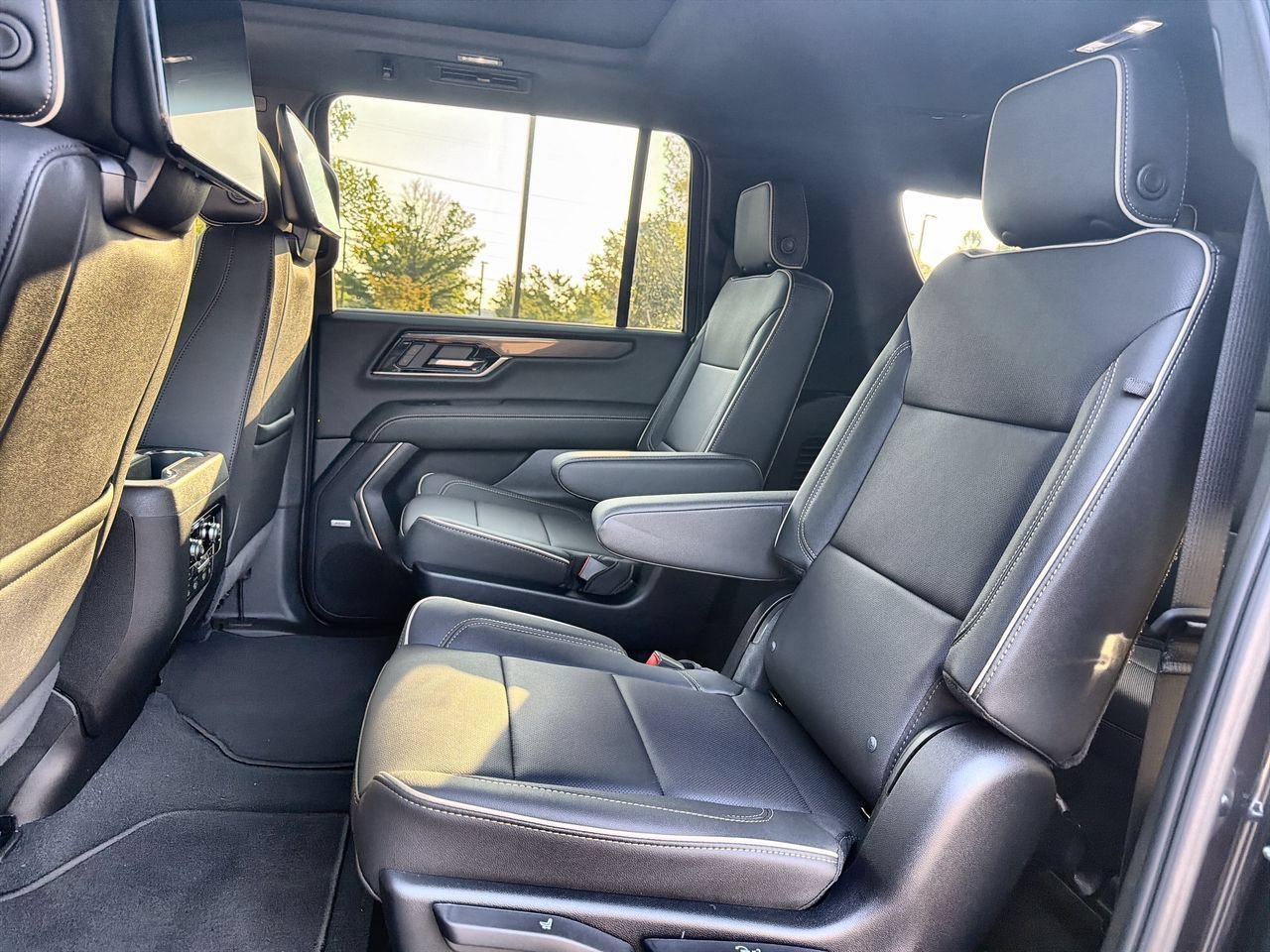 New 2026 Titanium Rush Metallic GMC Elevation image 20