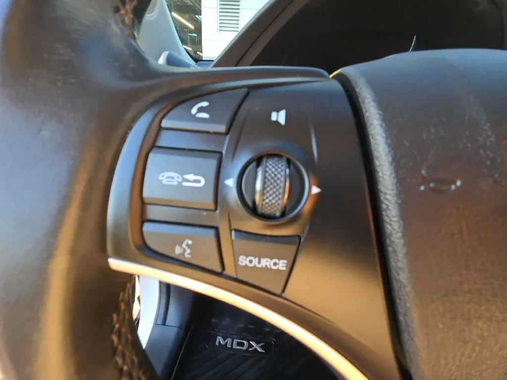 Used 2020 White Acura Technology image 26