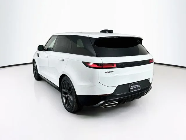 Used 2025 White Land Rover SE image 7