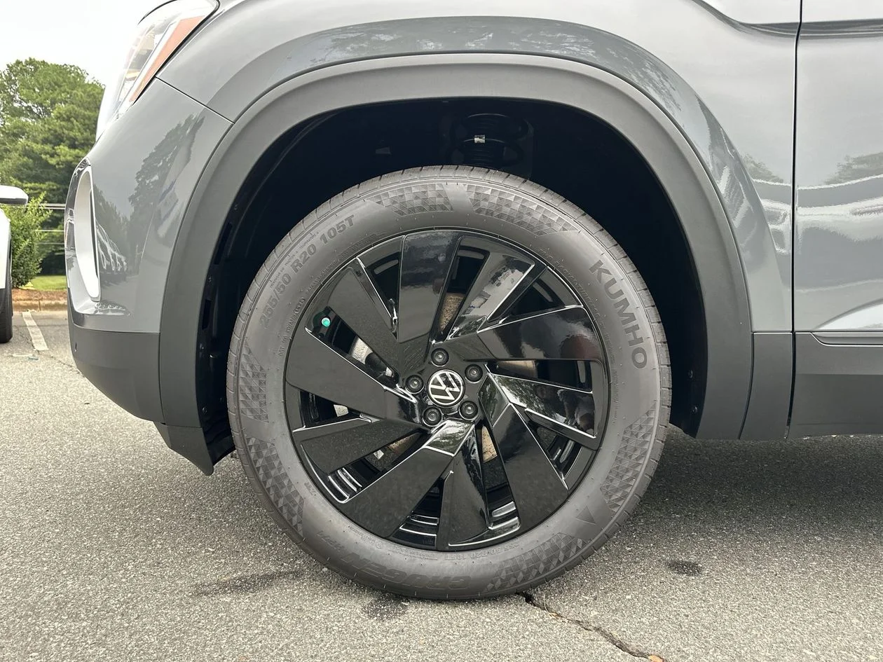 New 2026 Gray Volkswagen 2.0T SE w/Technology image 11