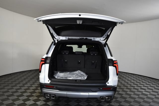 2027 Chevrolet Traverse LT - Photo 23