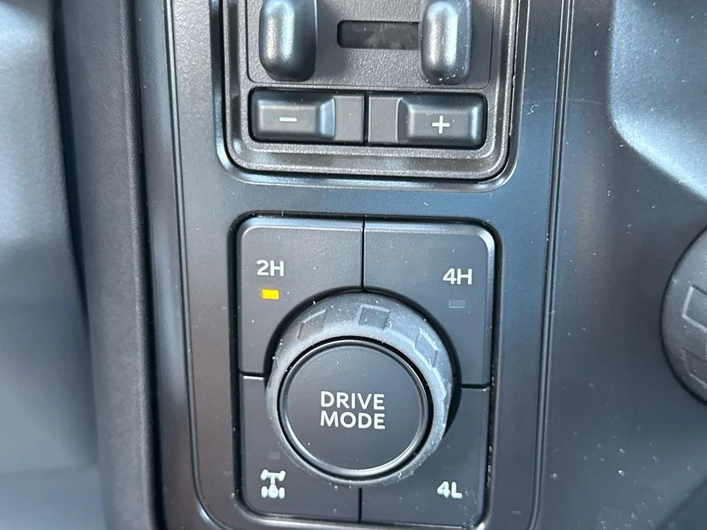 New 2026 Gray Ford XLT image 27