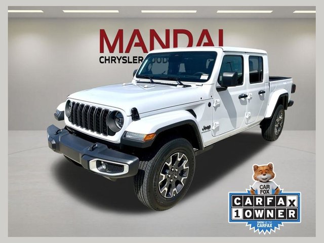 2026 Jeep Gladiator Sahara