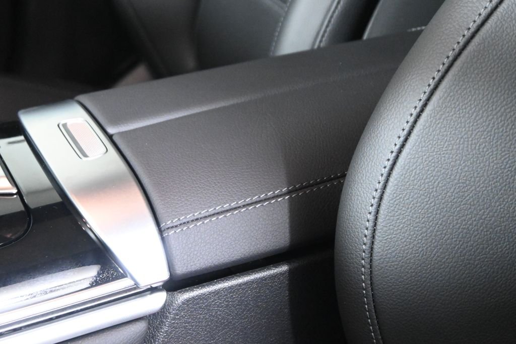 Used 2026 Black Mercedes-Benz GLC 300 image 23