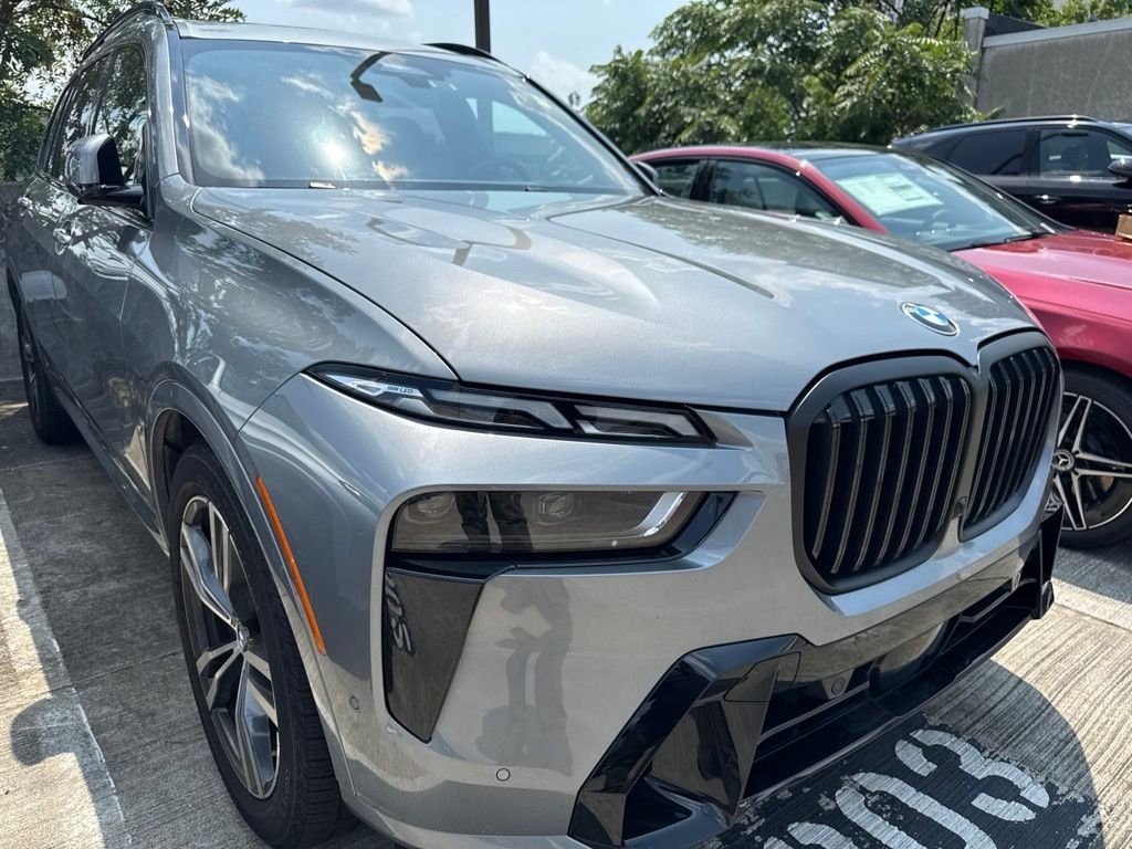 Used 2024 Gray Metallic BMW xDrive40i image 2