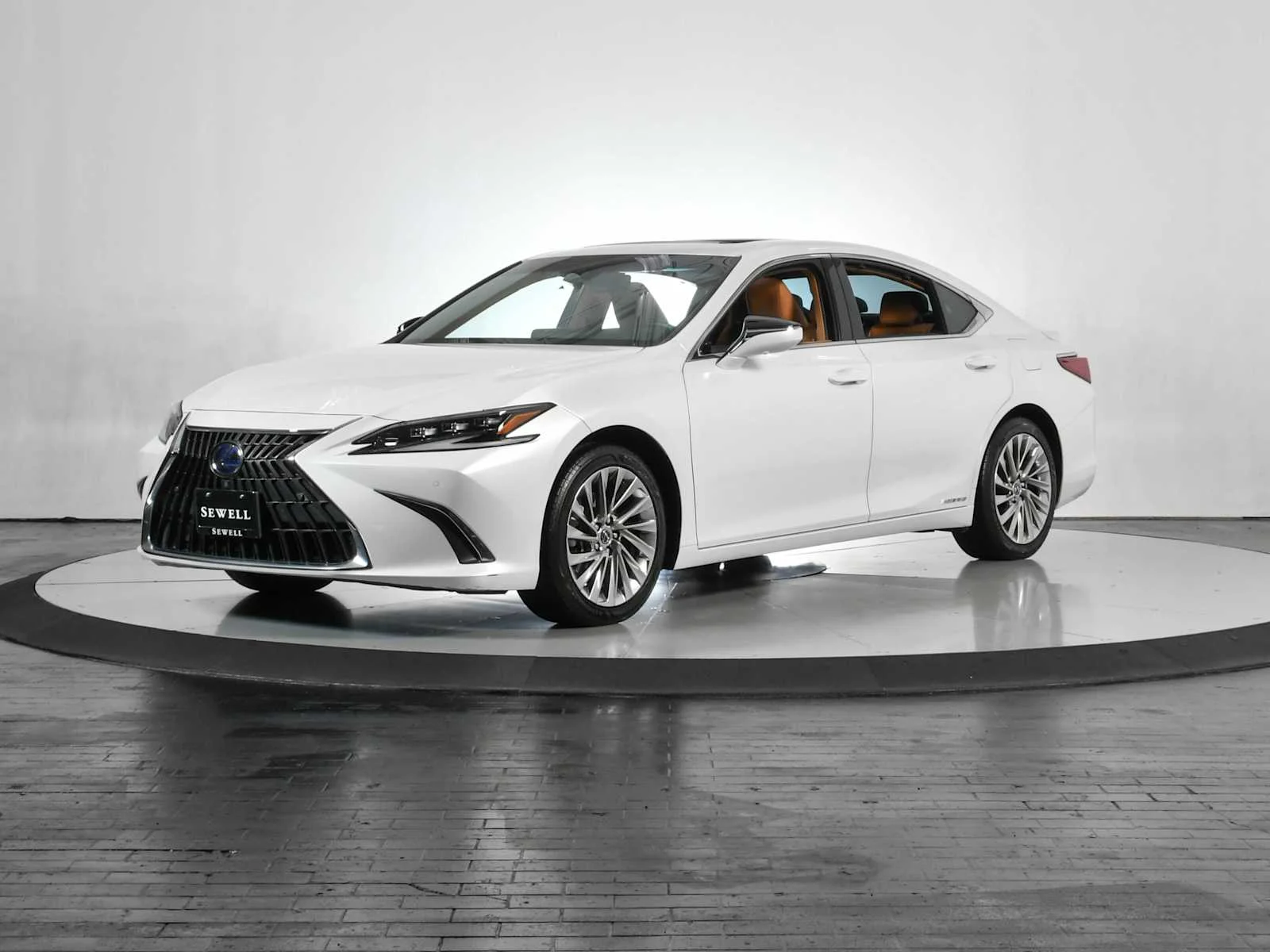 2022 Lexus ES 300h 300h Ultra Luxury's photo
