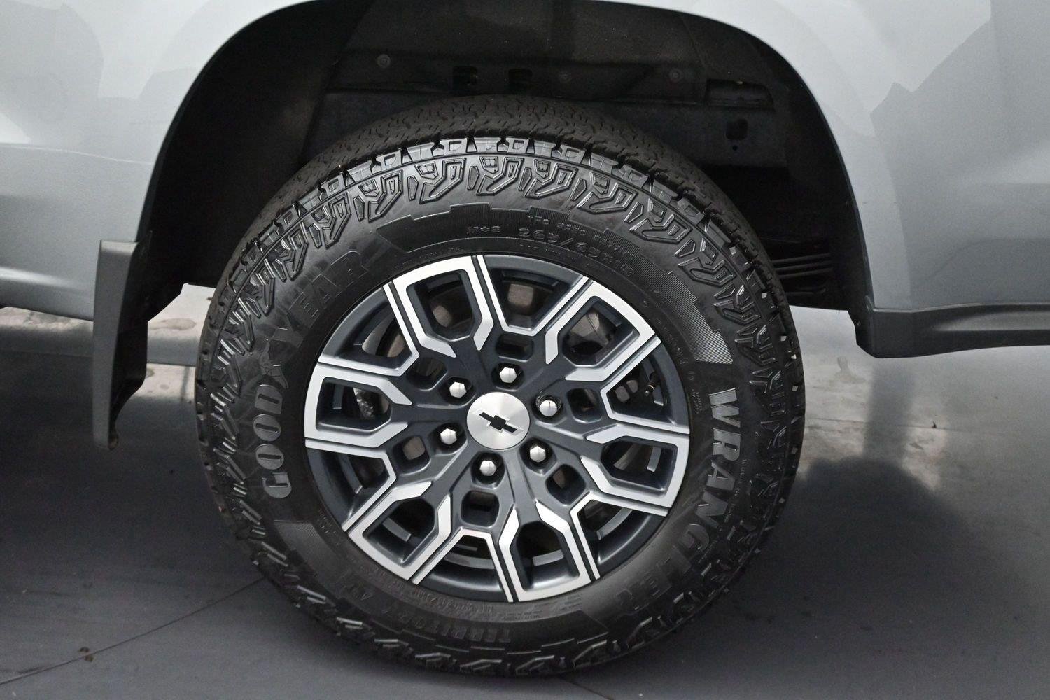Used 2025 Sterling Gray Metallic Chevrolet Z71 image 32