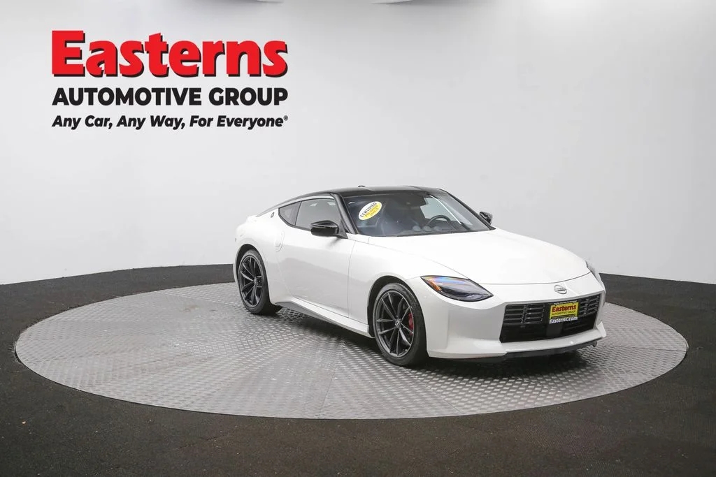 Used 2025 White Nissan Performance image 47