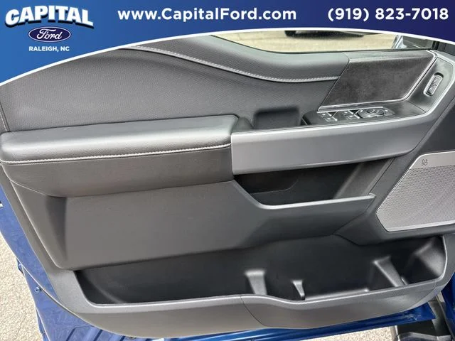 Used 2025 Blue Ford XLT image 20