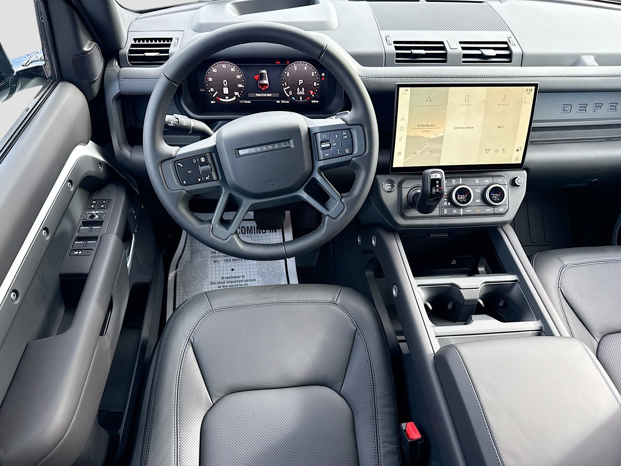 New 2026 Fuji White Land Rover X-Dynamic SE image 17