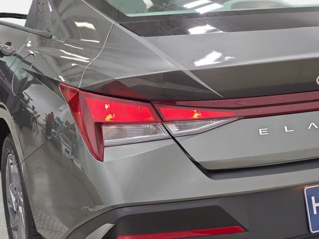 Used 2024 Gray Hyundai SEL image 33
