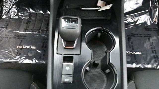Used 2023 Gray Nissan S image 21