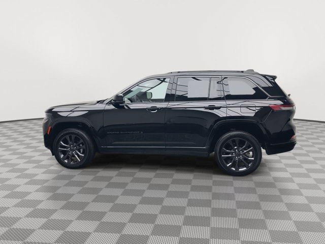 Used 2026 Diamond Black Crystal Pearlcoat Jeep Limited Reserve image 40