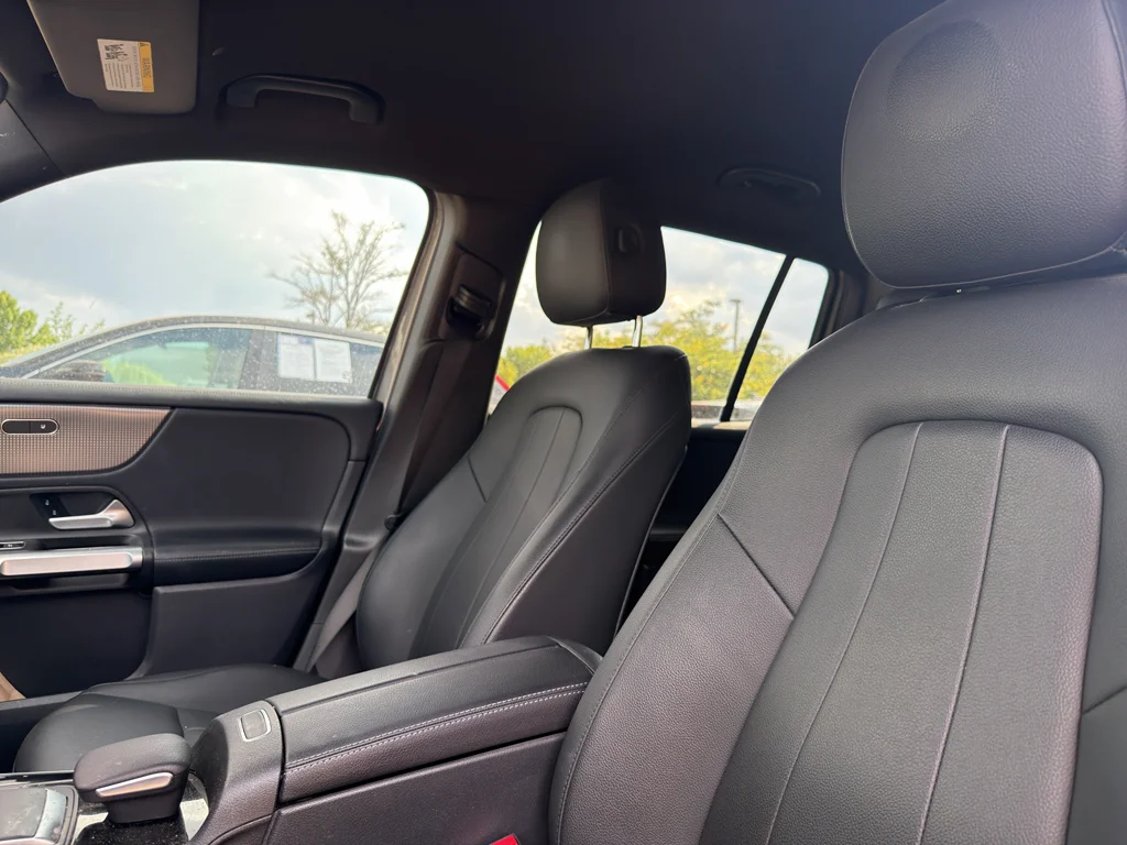 Used 2022 Mountain Grey Metallic Mercedes-Benz 250 4MATIC® image 2