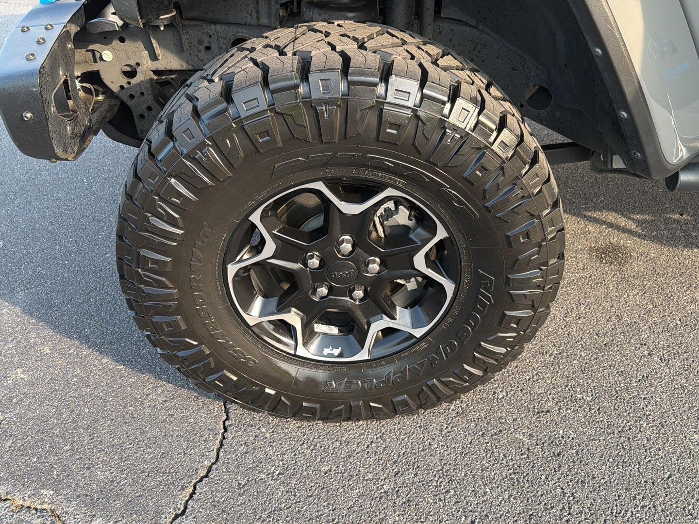 Used 2021 Sting-Gray Clearcoat Jeep Unlimited Rubicon image 40