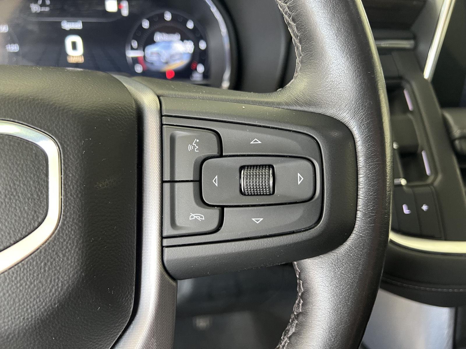 Used 2022 Onyx Black GMC SLE image 11
