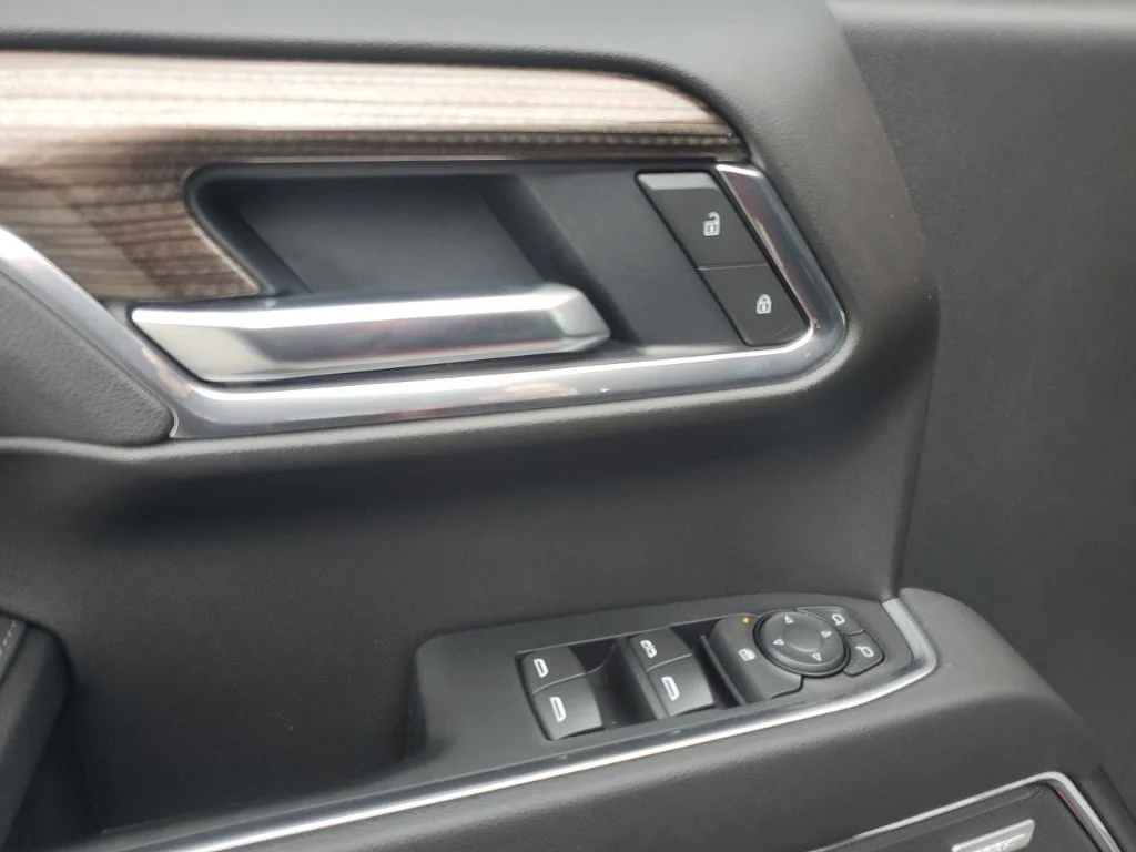 Used 2025 Red Chevrolet LT Trail Boss image 21