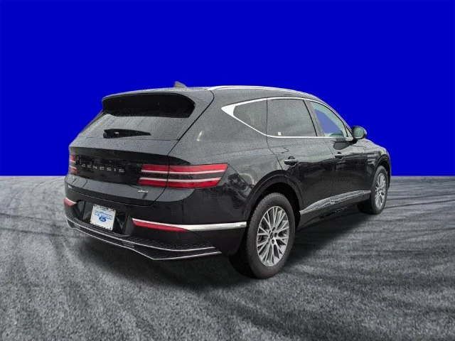 Certified Used 2025 Black Genesis 2.5T image 4