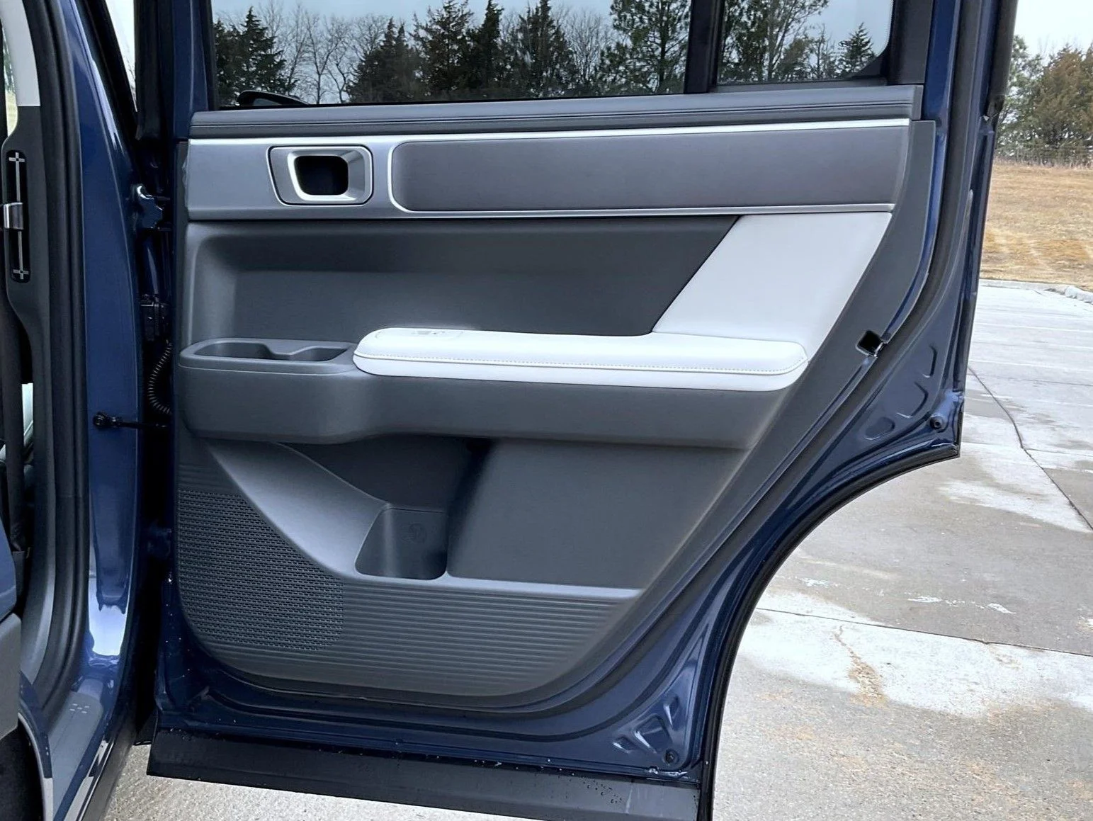 New 2026 Blue Hyundai SEL image 18