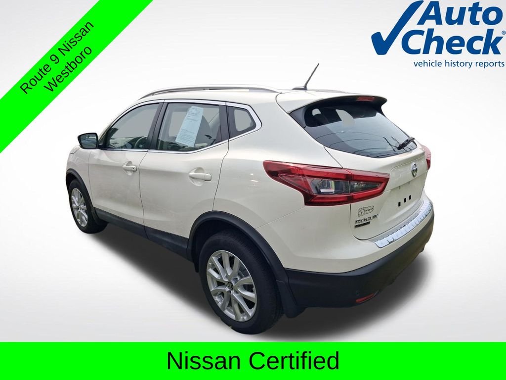 Used 2020 White Nissan SV image 7