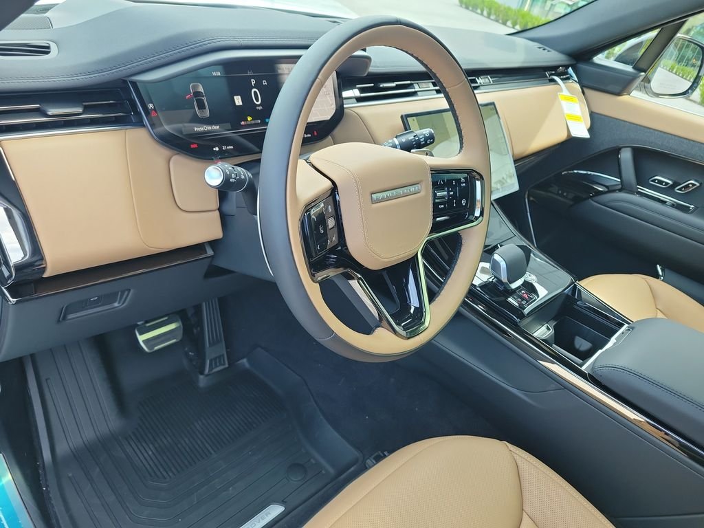 New 2026 Fuji White Land Rover Dynamic SE image 25