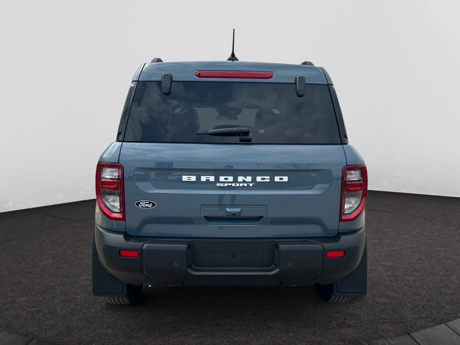 New 2026 Azure Grey Metallic Tri-Coat Ford Big Bend image 4