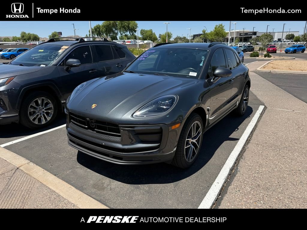 2023 Porsche Macan T's photo