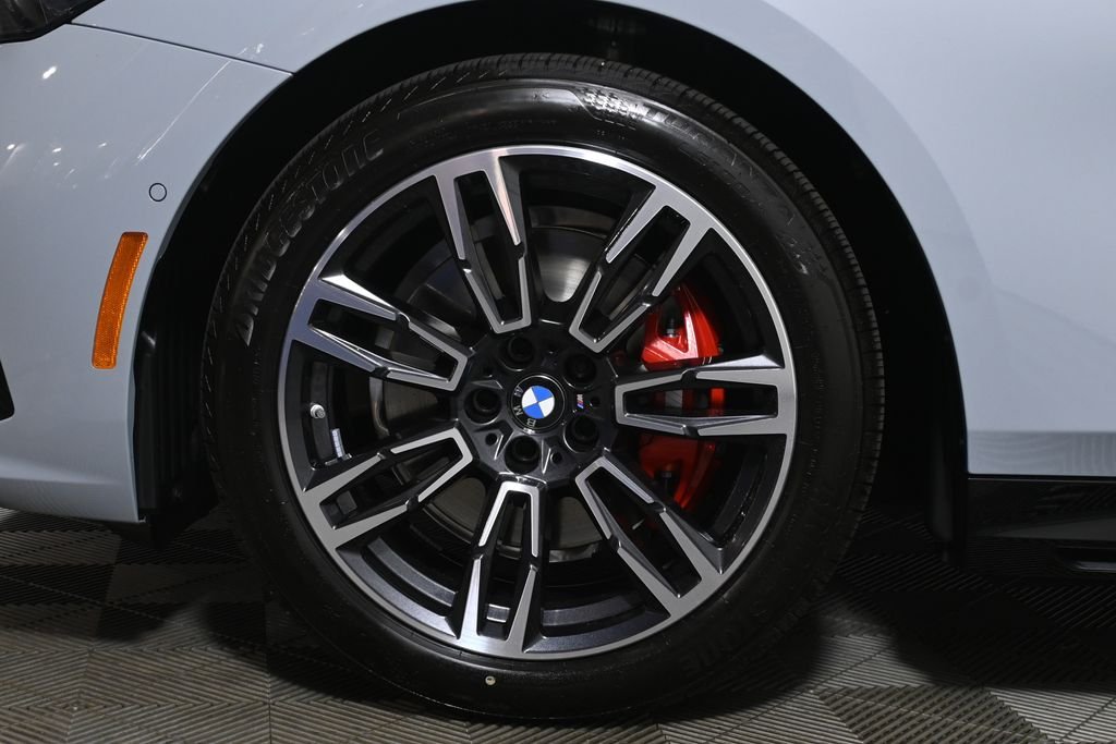 New 2027 Gray Metallic BMW 530i xDrive image 12
