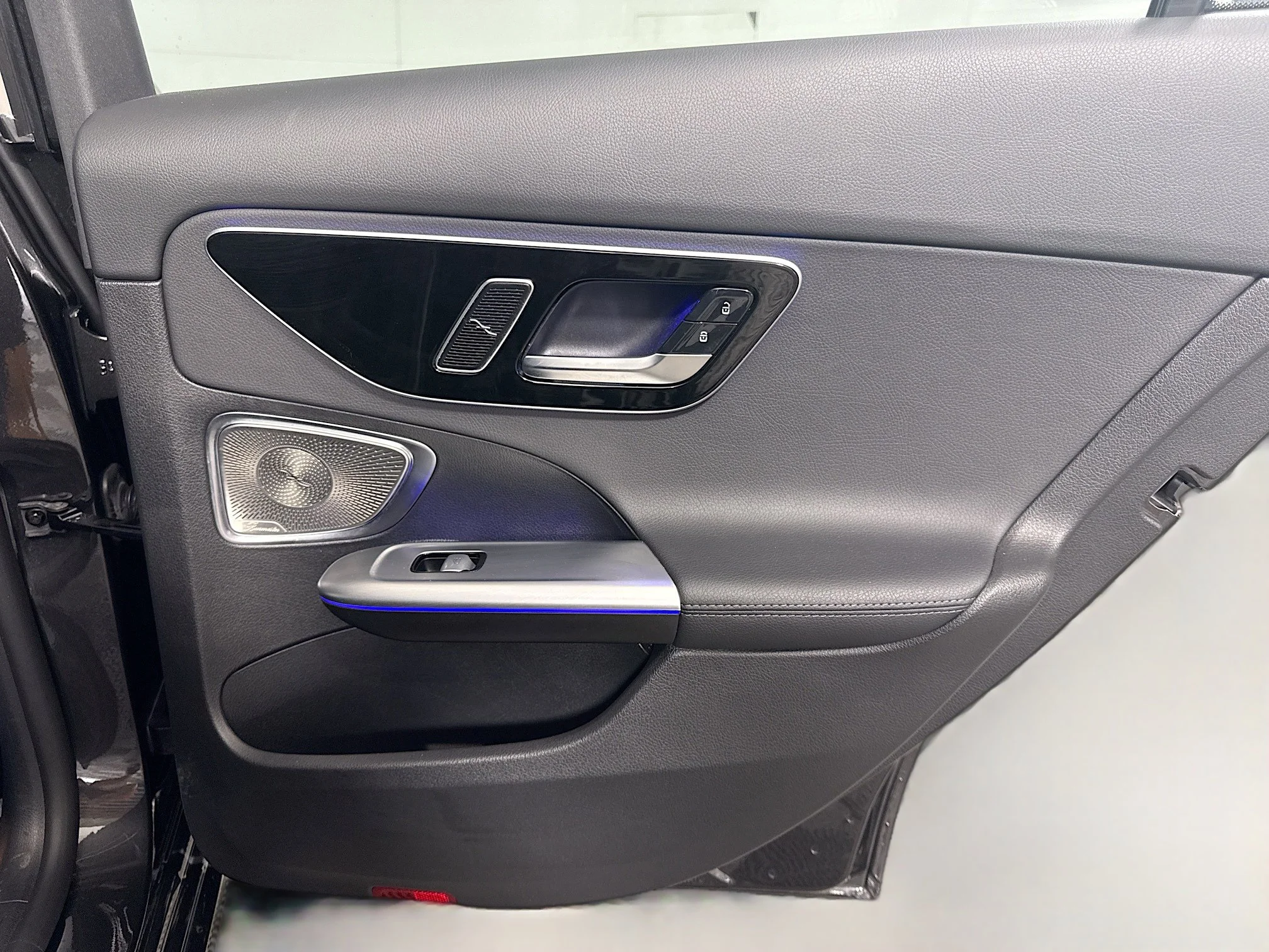 Used 2022 Graphite Gray Metallic Mercedes-Benz C 300 image 24