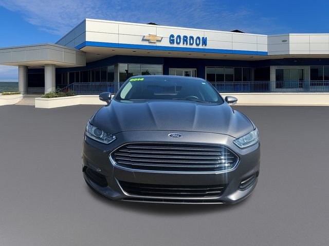 Used 2014 Gray Ford SE image 9