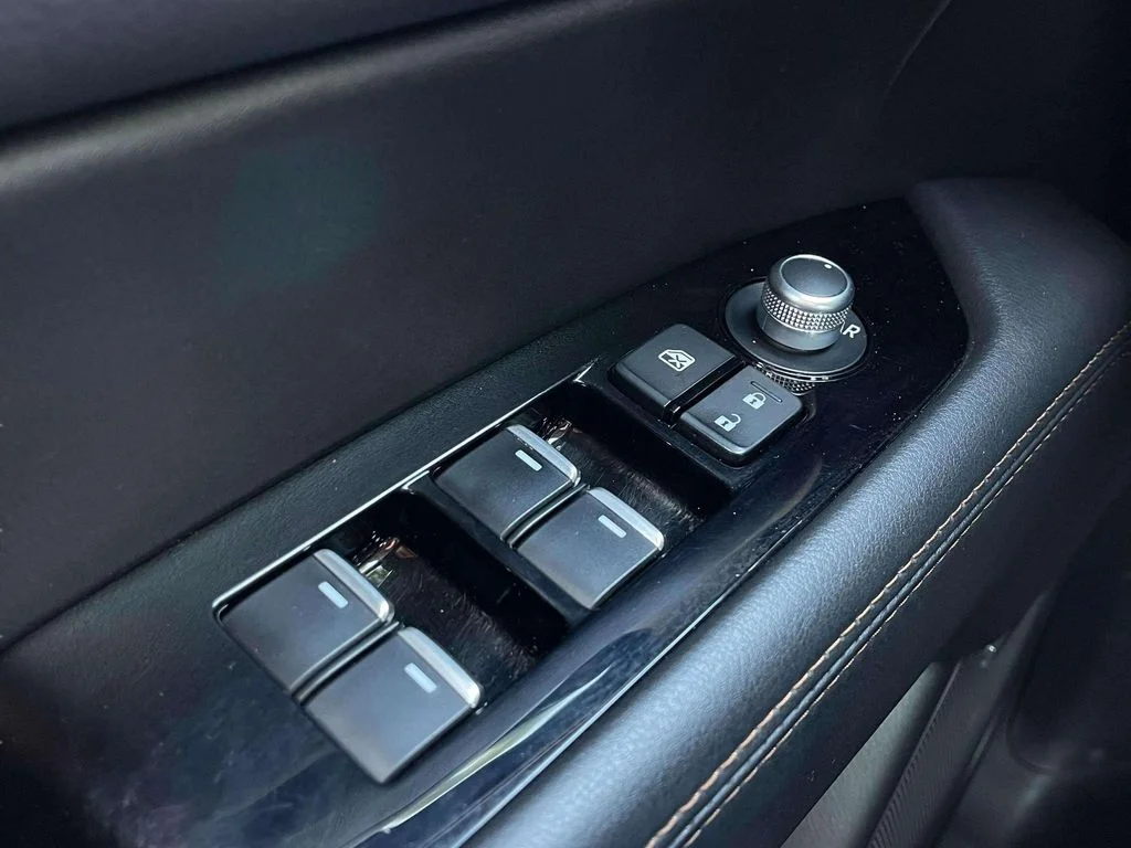 Used 2020 Deep Crystal Blue Mica Mazda Grand Touring image 19