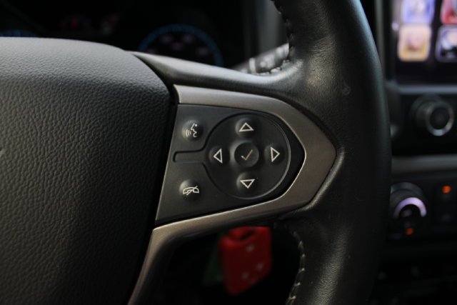 Used 2018 BLACK Chevrolet 4WD Z71 image 8
