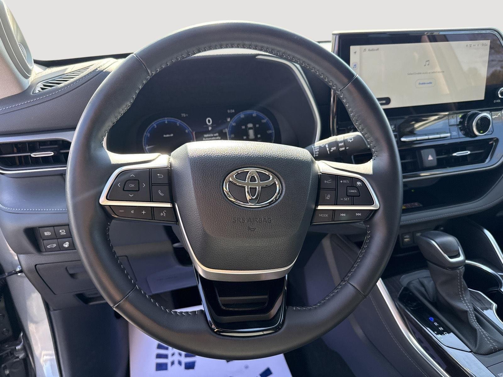 Certified Used 2025 Heavy Metal Toyota Limited image 32
