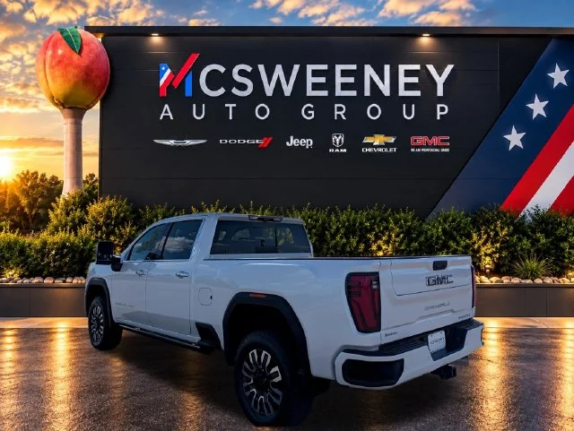 Used 2024 White GMC Denali Ultimate image 3