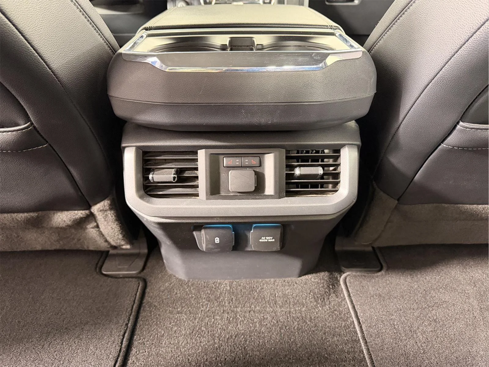 Used 2022 Space White Ford LARIAT image 17