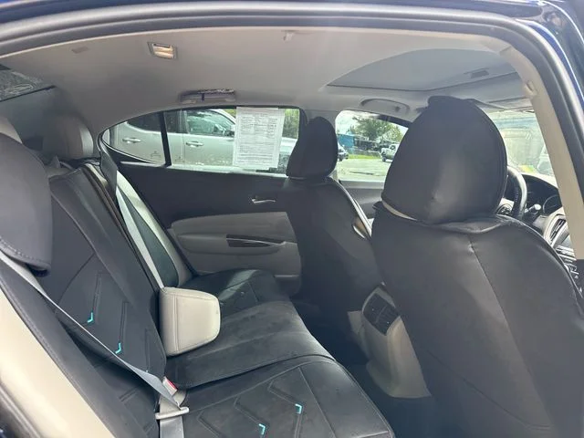Used 2016  Acura V6 Tech image 10
