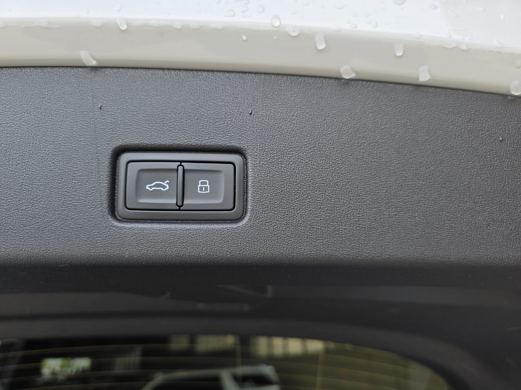 Used 2024 White Audi Premium Plus image 14