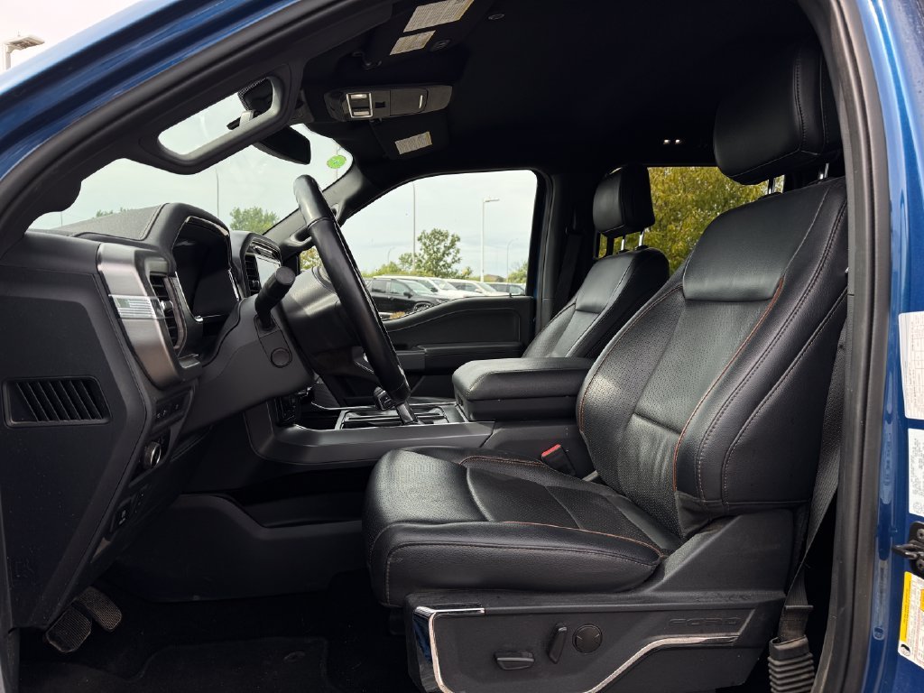 Used 2024 Atlas Blue Metallic Ford Lariat image 8