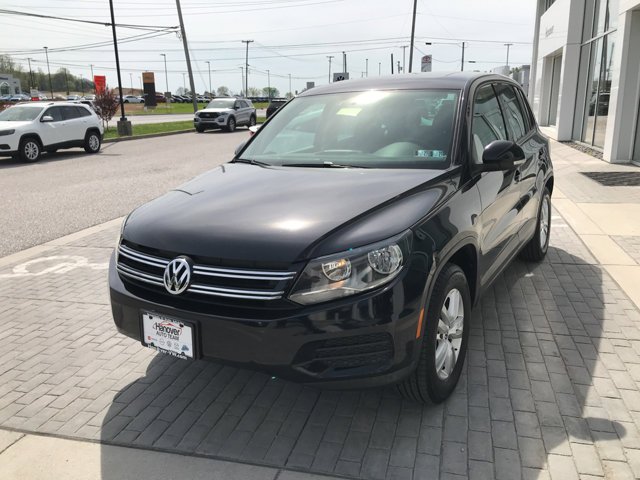 Used 2012 Deep Black Metallic Volkswagen S w/Sunroof image 4