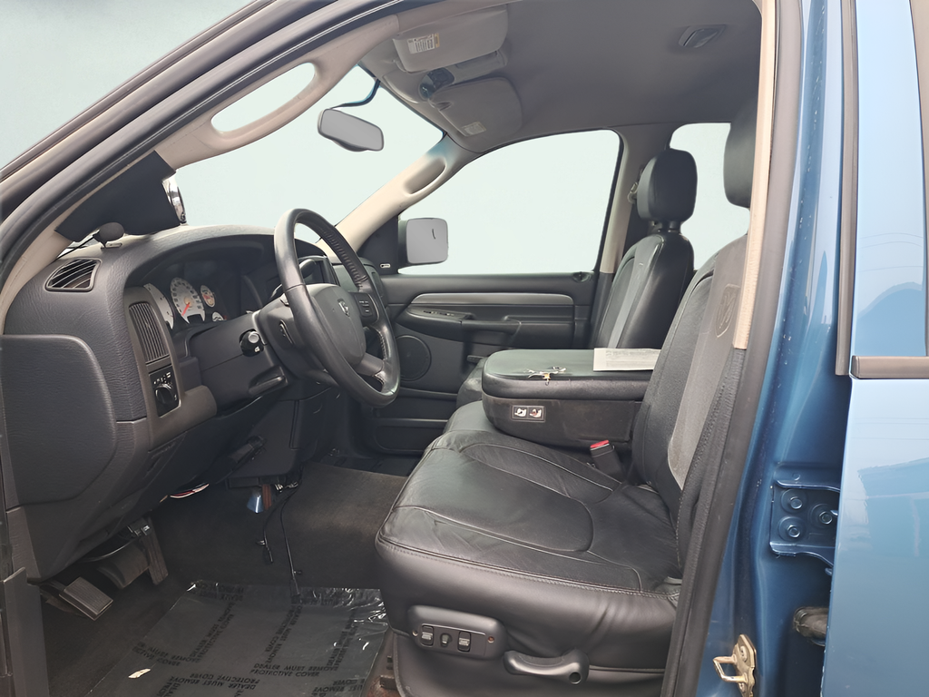 Used 2004 Blue Dodge SLT image 10