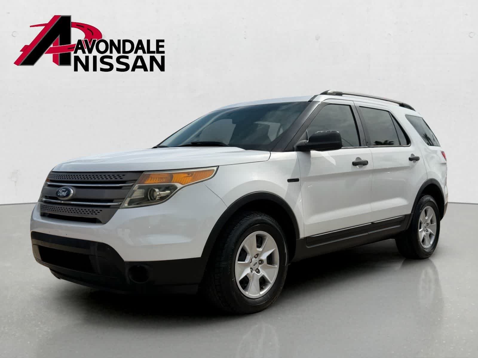Used 2014 Oxford White Ford Base image 2