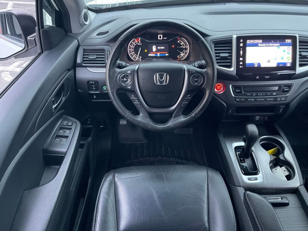 Certified Used 2017  Honda EX-L image 2