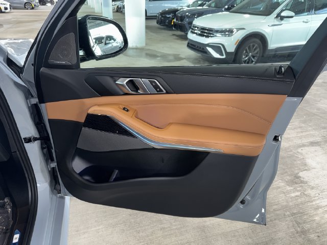 New 2026 Brooklyn Grey Metallic BMW sDrive40i image 8