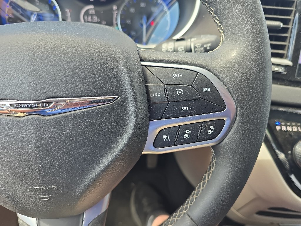 Used 2024 Silver Chrysler Touring L image 16