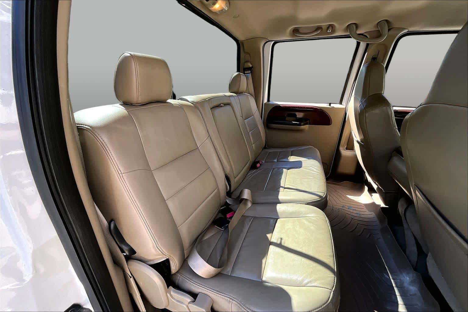 Used 2005  Ford Lariat image 19