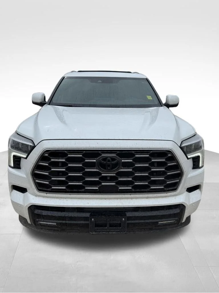 2026 Toyota Sequoia Platinum 4WD i-FORCE MAX Hybrid's photo