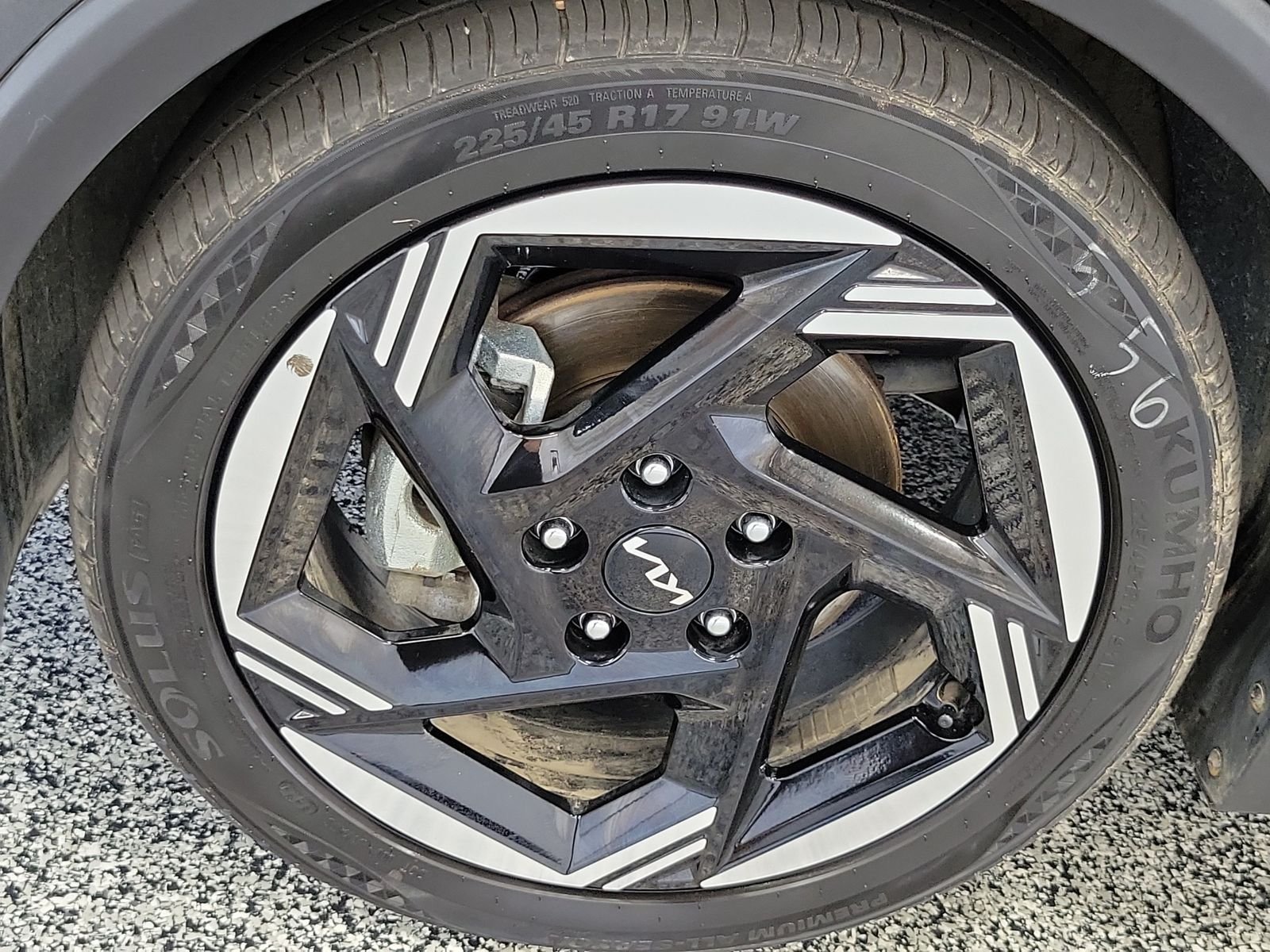 Used 2025 Gray Kia EX image 5