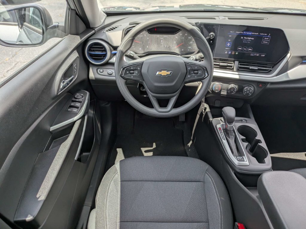 2026 Chevrolet Trax LS - Photo 17