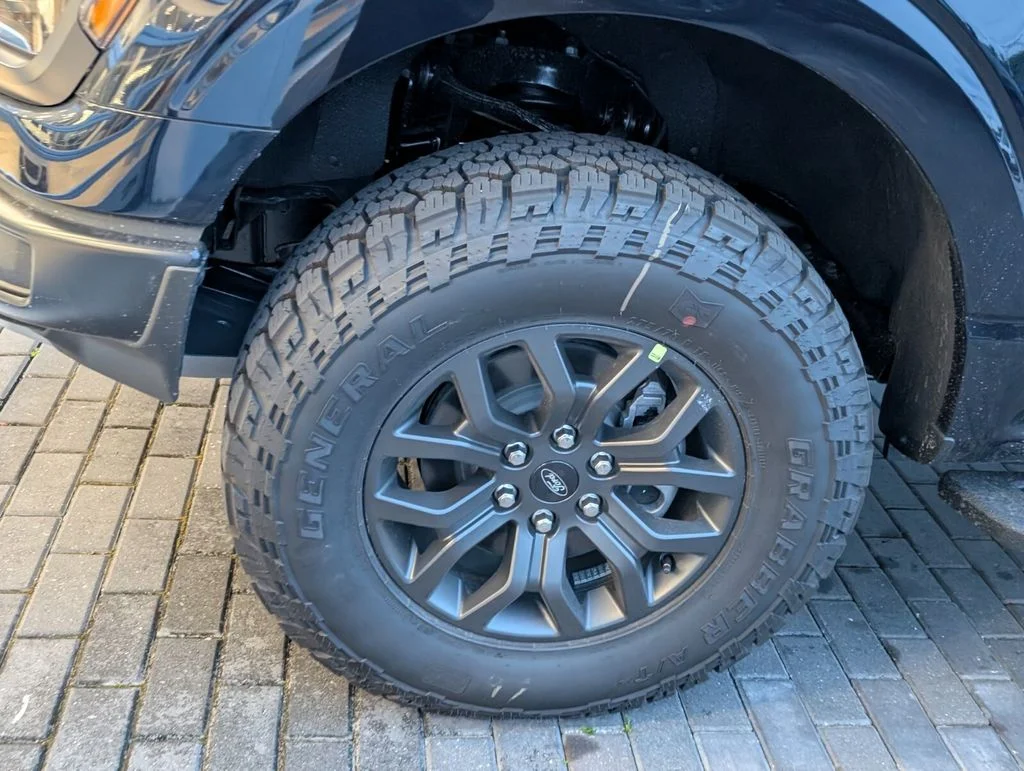 New 2026 Antimatter Blue Metallic Ford Tremor® image 3