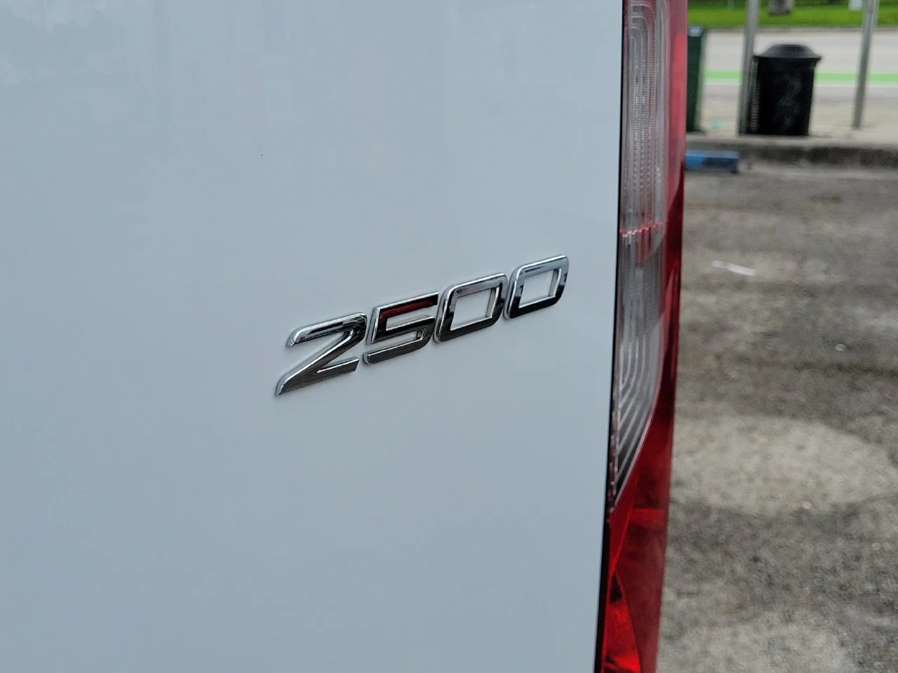 New 2026 Arctic+White Mercedes-Benz Cargo 170 WB image 8
